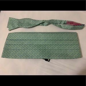 Vineyard Vines Silk Bow Tie & Cummerbund Set